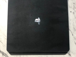 Vand PS4 Slim cu jocuri