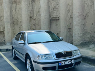 Skoda Octavia foto 1