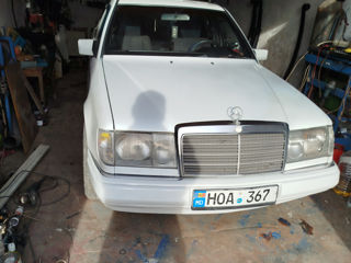 Mercedes Series (W124) foto 1