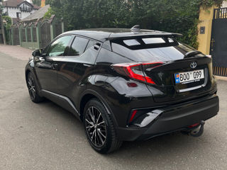 Toyota C-HR foto 4