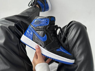 Nike Air Jordan 1 Retro High Patent Rotal Blue Unisex foto 1