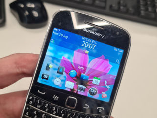 blackberry 9900. 150 lei .