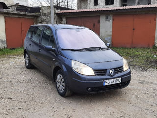 Renault Grand Scenic foto 2