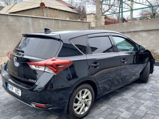 Toyota Auris foto 2