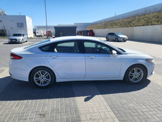 Ford Fusion foto 4