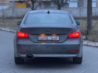 BMW 5 Series foto 4