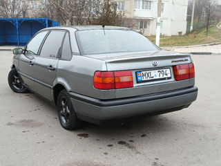 Volkswagen Passat foto 4