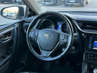 Toyota Auris foto 12