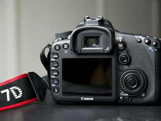 Canon 7D mark ii si Canon 7D body ideal foto 1