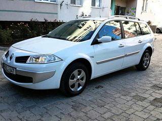 Renault Megane foto 1