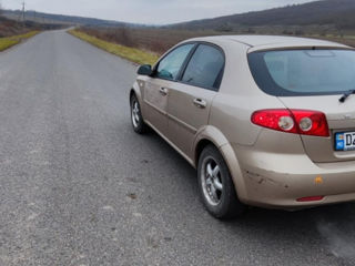 Chevrolet Lacetti foto 2