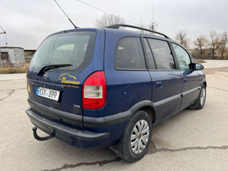 Opel Zafira foto 3