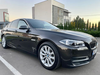 BMW 5 Series foto 1