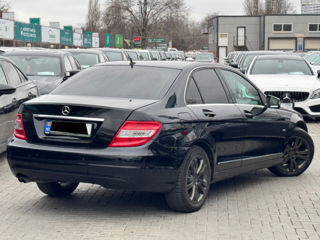 Mercedes C-Class foto 3