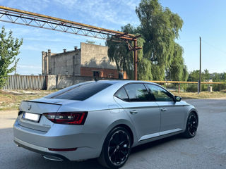 Skoda Superb foto 3