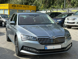 Skoda Superb foto 3