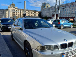 BMW 5 Series foto 9