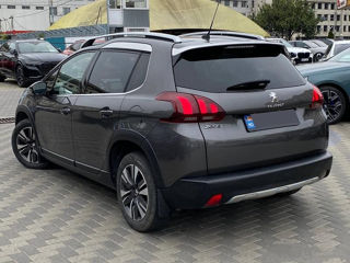 Peugeot 2008 foto 3