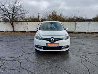 Renault Grand Scenic foto 3