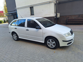 Skoda Fabia foto 3