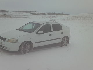 Opel Astra foto 2