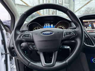 Ford Focus foto 11