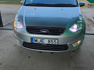 Ford Galaxy фото 3