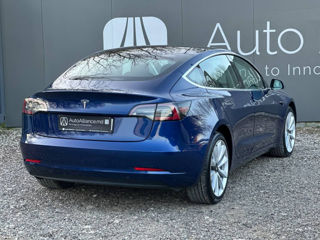 Tesla Model 3 foto 6