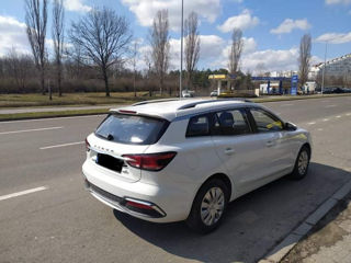 Roewe Ei5 foto 4