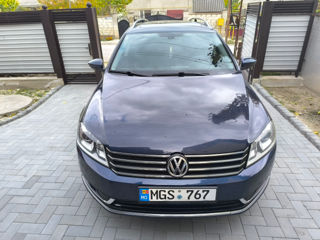 Volkswagen Passat foto 2