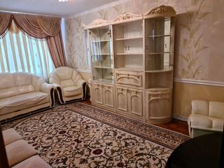 Apartament cu 3 camere,75mp. Botanica, Cuza Vodă.Toamna de Aur. Incalzire Autonoma! foto 2