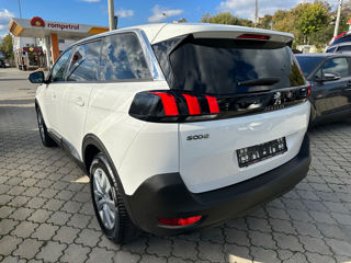 Peugeot 5008 foto 4