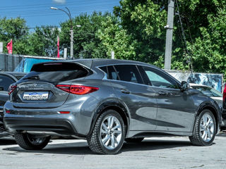 Infiniti QX30 foto 2