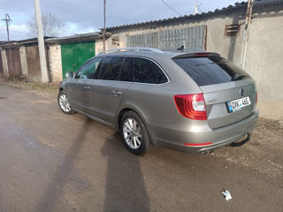 Skoda Superb foto 9