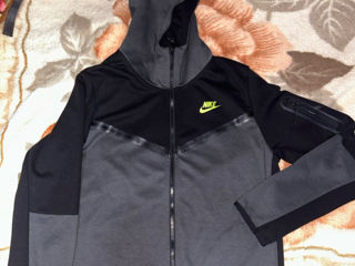 Nike tech foto 2