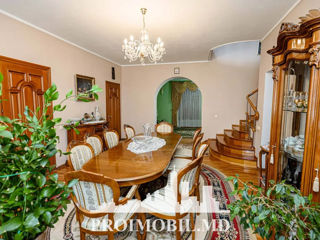 Casă spre vânzare cu 4 camere, 179 m2 în Chișinău, Telecentru foto 8