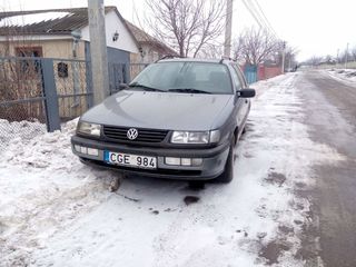 Volkswagen Passat foto 3