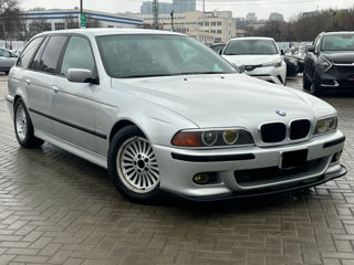 BMW 5 Series foto 5