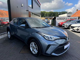 Toyota C-HR foto 2