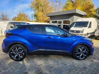 Toyota C-HR foto 8