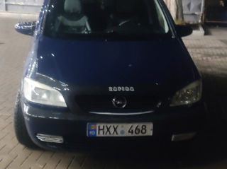 Opel Zafira foto 5