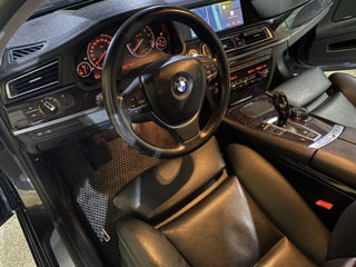 BMW 7 Series foto 5