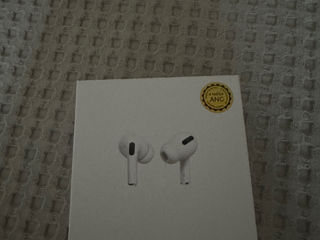 Vând AirPods Pro (Replica) foto 1