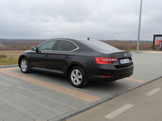 Skoda Superb foto 8