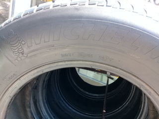 215.65 R15 Michelin foto 1