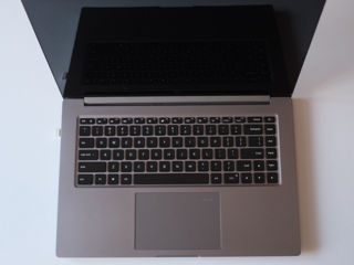 Xiaomi Mi Notebook Pro (i7-8550U) foto 5