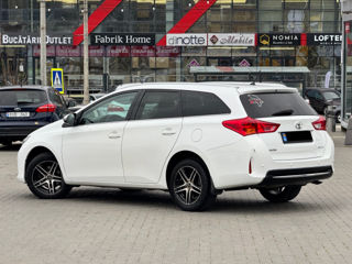 Toyota Auris foto 5