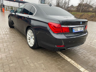 BMW 7 Series foto 4