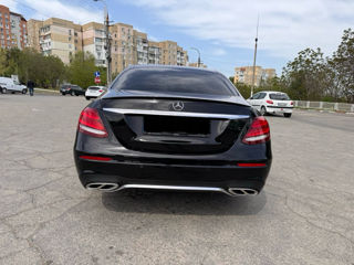 Mercedes E-Class foto 8