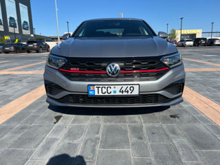 Volkswagen Jetta foto 2